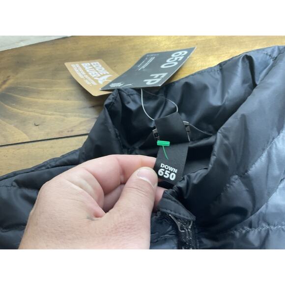 Eddie Bauer Puffer Vest Mens Medium Microlight 650 Goose Down Black NWT - Picture 6 of 12